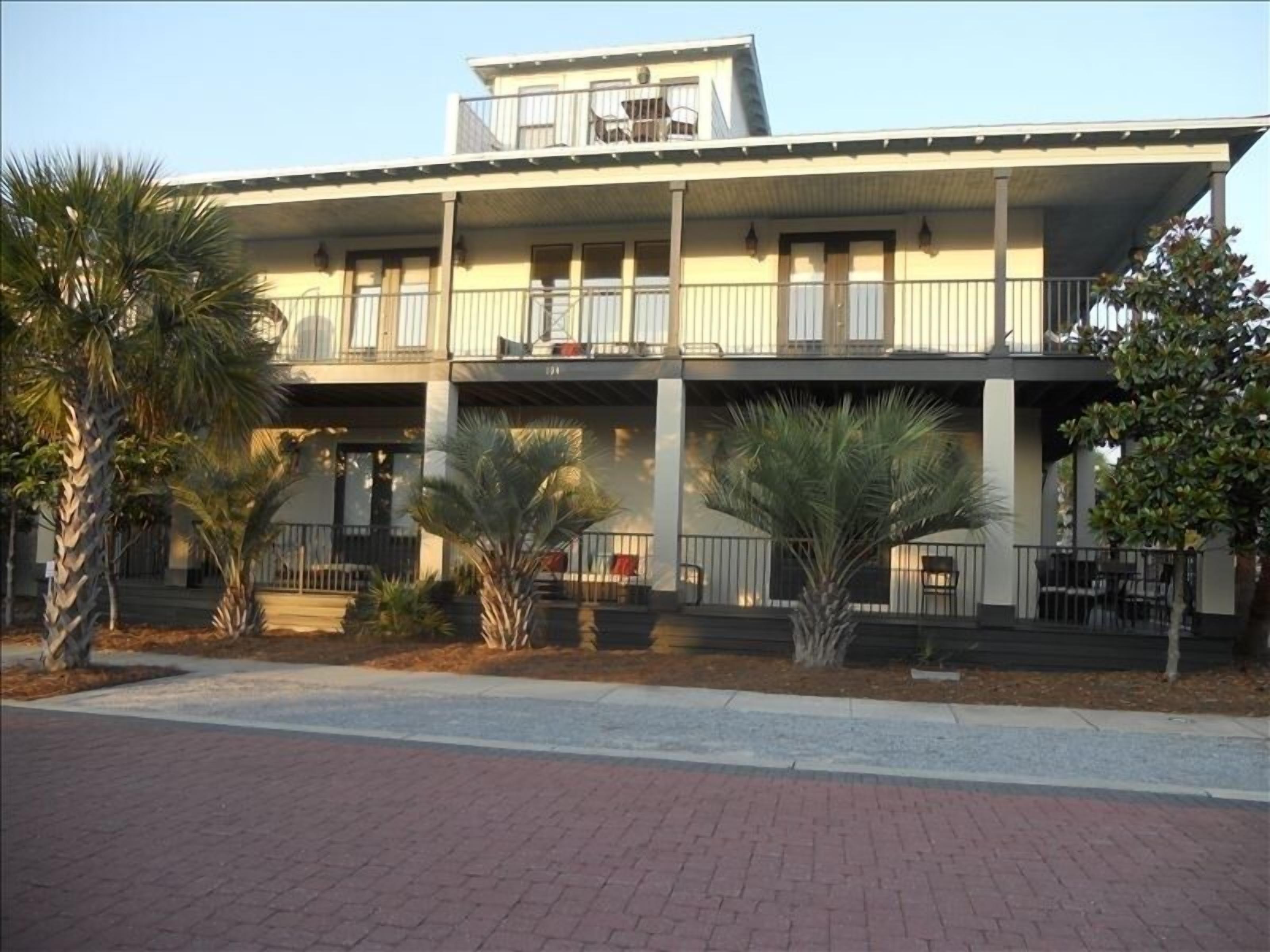 5/5.5  Great Gulf Getaway-3,500 Sq Ft