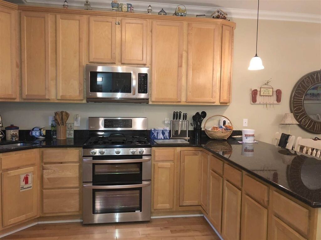 4 BR with pool!  Great location! Gated community!