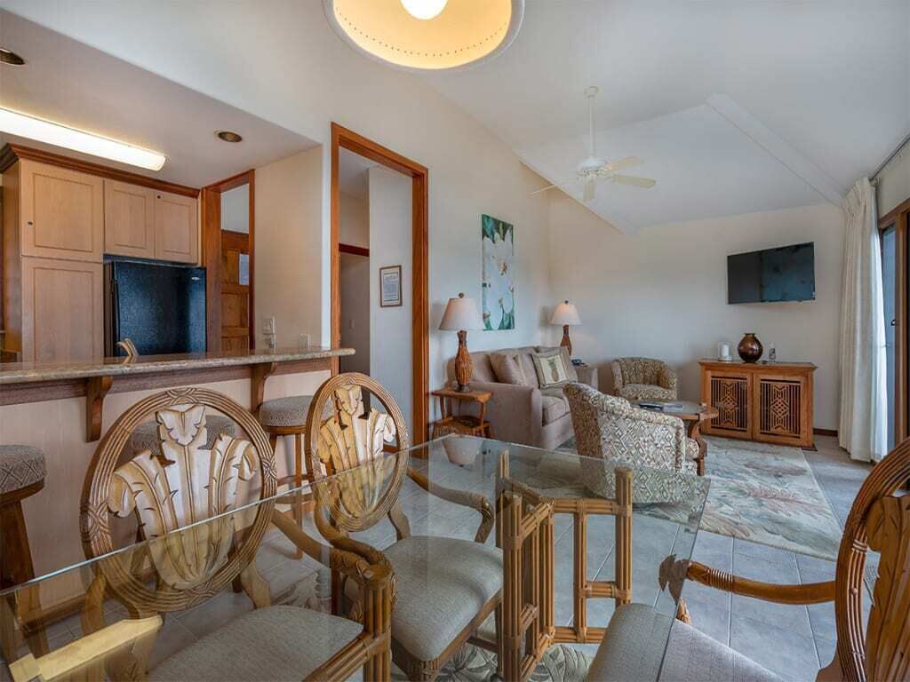 East Kauai OV Bliss! Open Kitchen, Lanai, WiFi, TV, DVD+Ceiling Fans–Kaha Lani 321