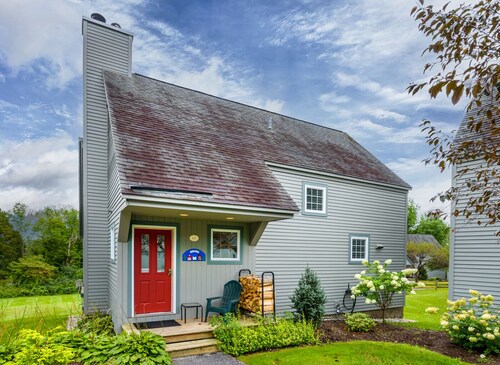 Enjoy each season's weather in historic Manchester.   Plenty to do year round!!