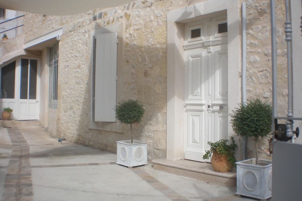 Home Pape - Cottage Court