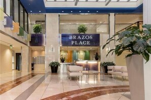 Lobby - Condo in the heart of downtown Austin.- 8th street- (Austin)