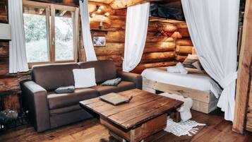 1 bedroom, iron/ironing board, bed sheets