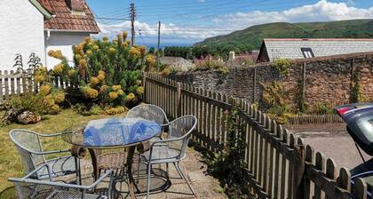 IDEAL EXMOOR LOCATION HOMELY 4 BED HOUSE, GARDEN, SEA VIEWS FAMILY/DOG FRIENDLY!