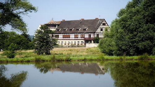 Historic manor in the Steigerwald with swimming pool and sauna
