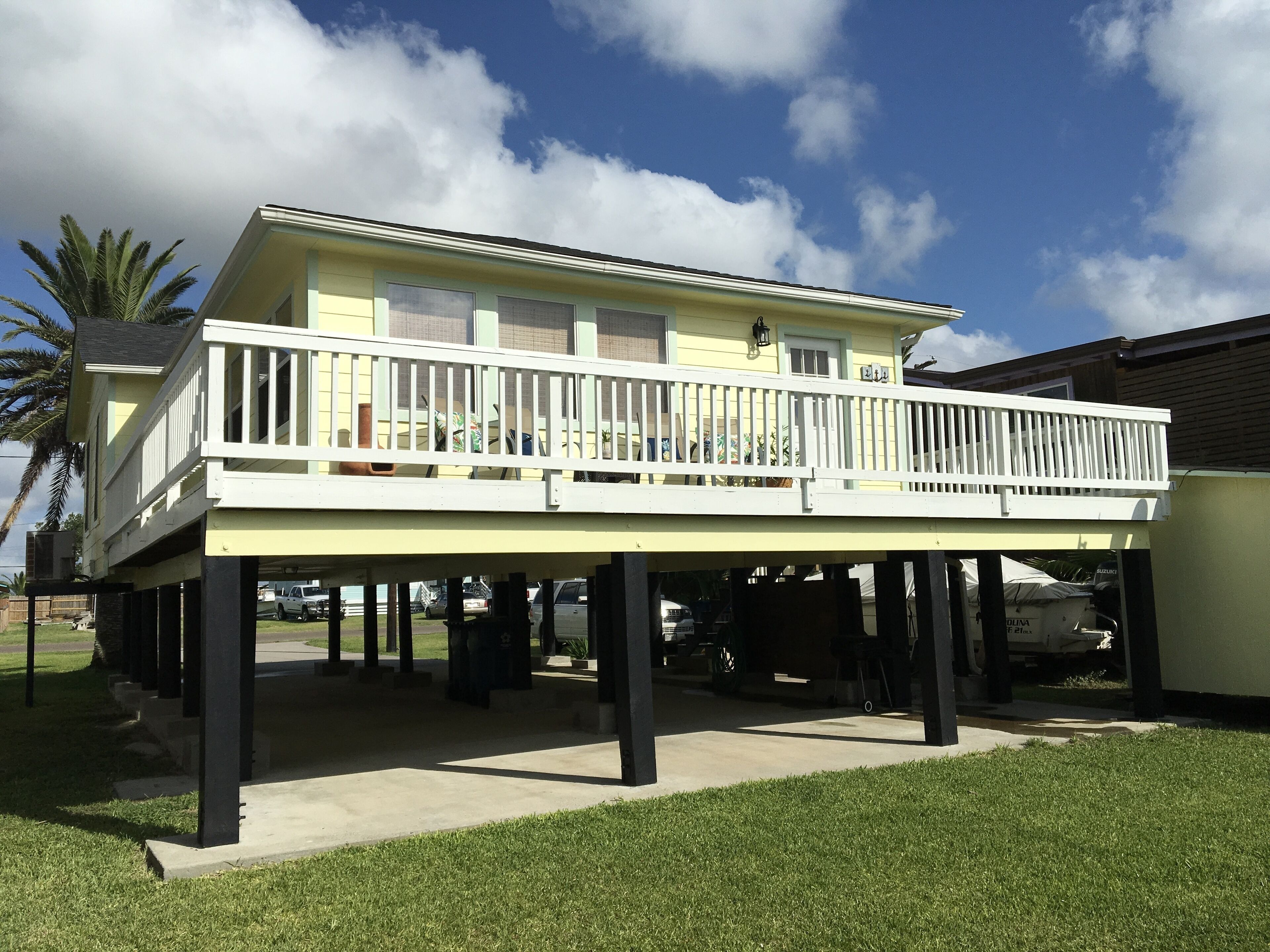 Charming Beach House in Rockport!! Come Relax and Enjoy!!