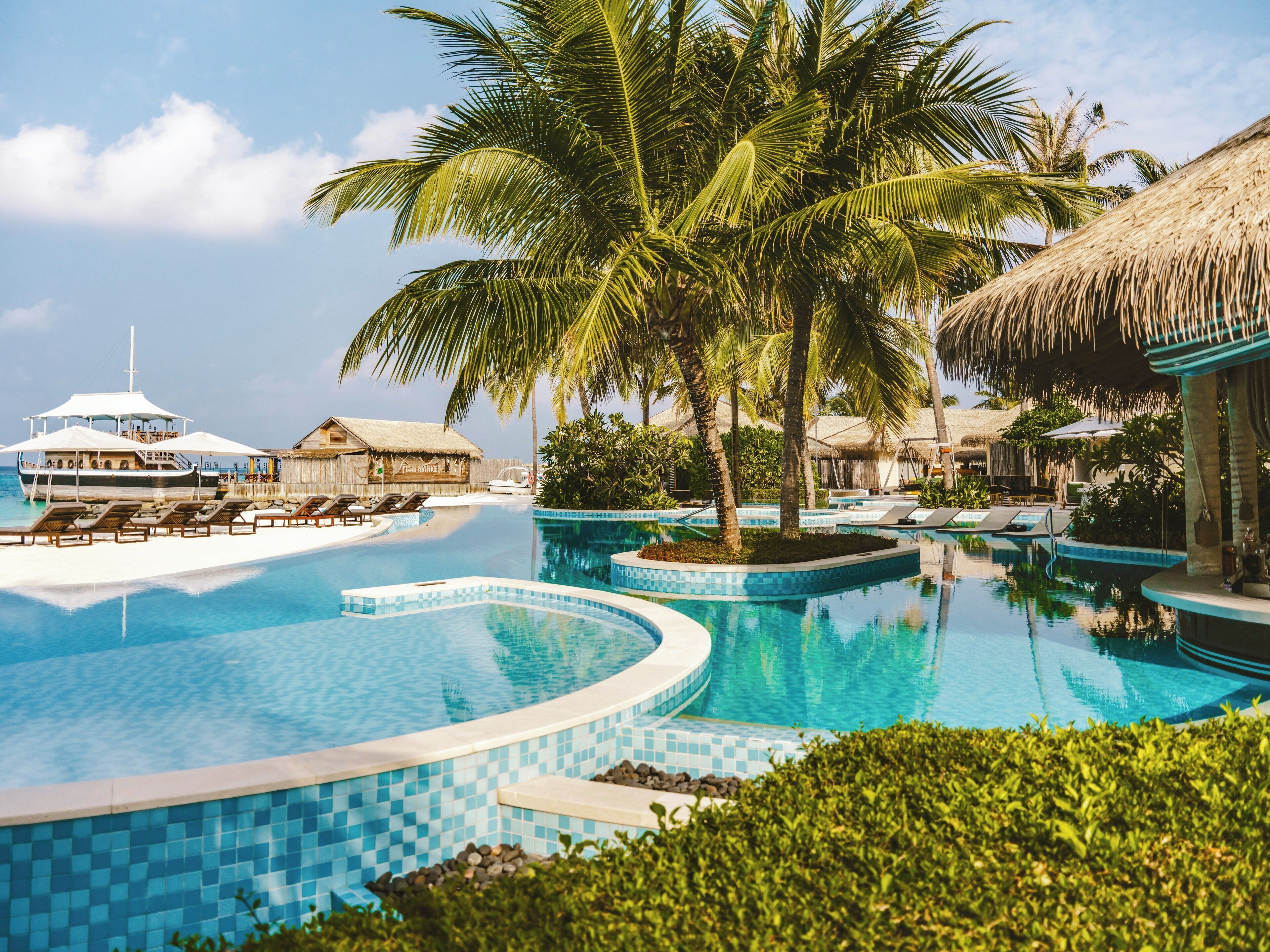 2 Außenpools, geöffnet von 08:00 Uhr bis 19:00 Uhr, Cabañas (kostenlos)