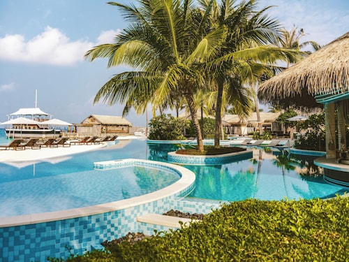 InterContinental Maldives Maamunagau Resort by IHG