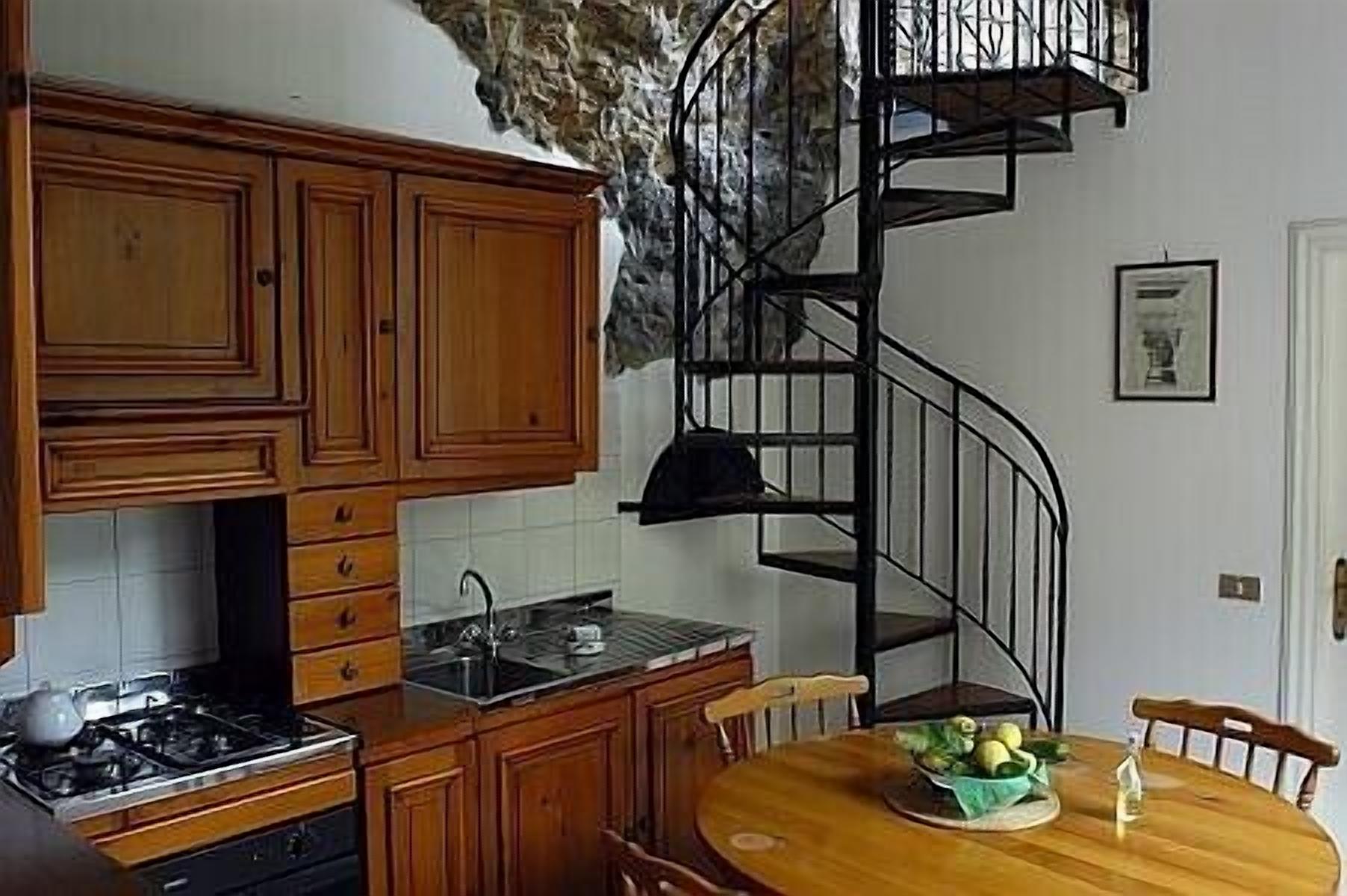 Appartamento Ulisse F: A graceful apartment.