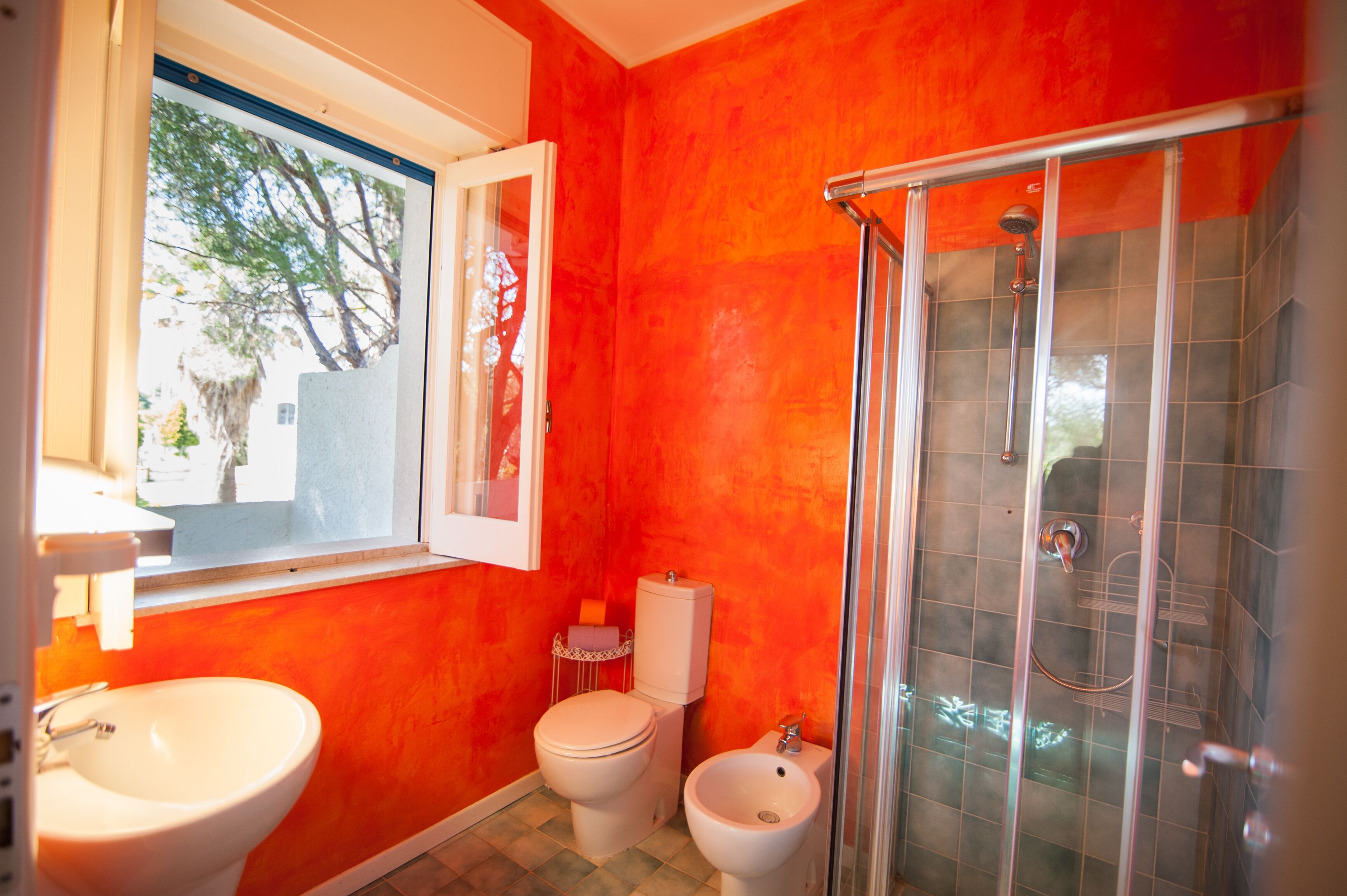 Guest house 300 mt. from the sea - air-conditioned- King size beds- Wi-private patio