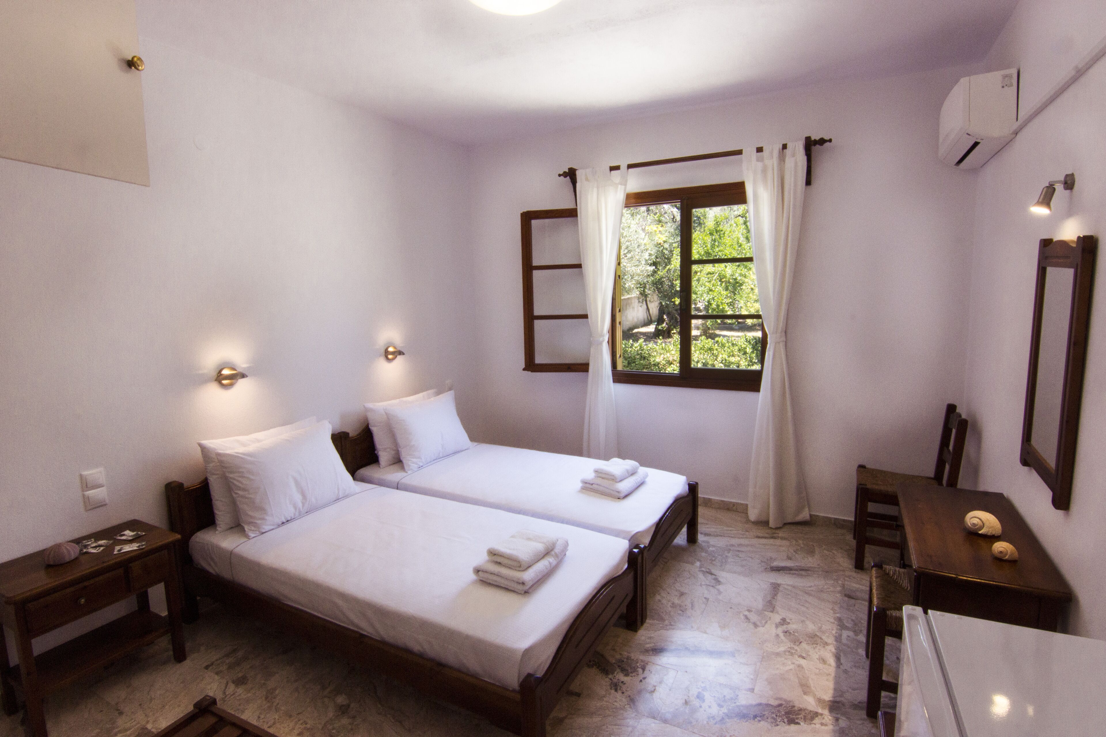 Rooms To Let In Skiathos Town - Enjoy Your Visit In Our Mediterranean Garden