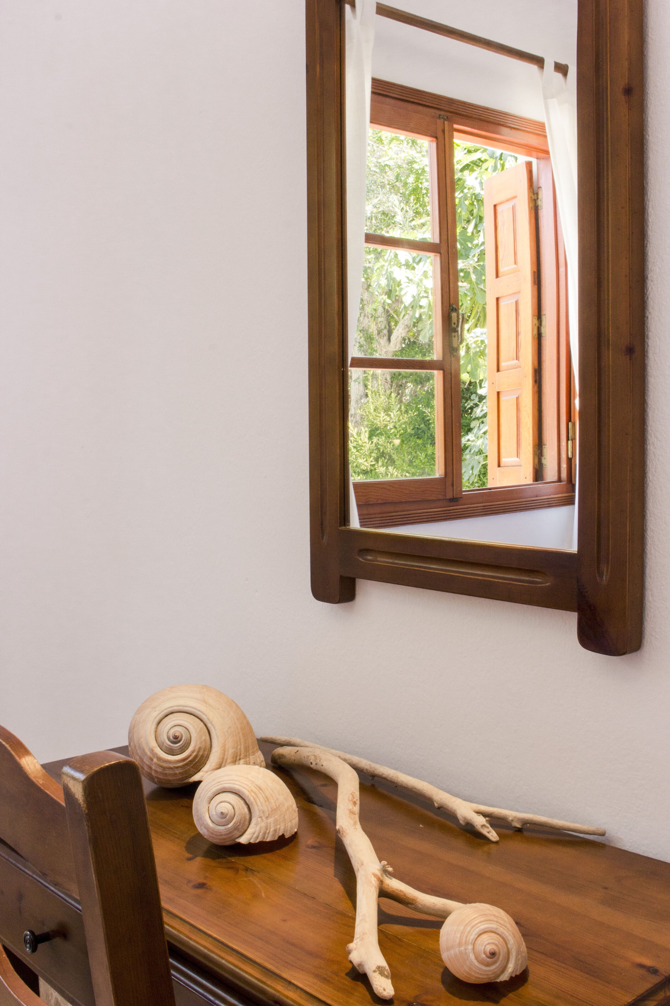 Rooms To Let In Skiathos Town - Enjoy Your Visit In Our Mediterranean Garden