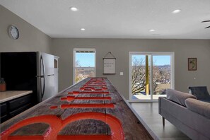 Interior - The Bittersweet Inn: Brand new 6 bed 5 bath house (Hermann)