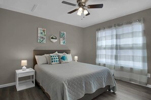 6 bedrooms, iron/ironing board, WiFi, bed sheets