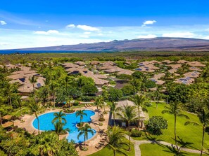 Exterior - 🏖️Mauna Lani Townhome with Private Beach Club Access | Kulalani 404 (Kamuela)