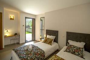 4 Schlafzimmer, Schreibtisch, Bügeleisen/Bügelbrett, kostenloses WLAN