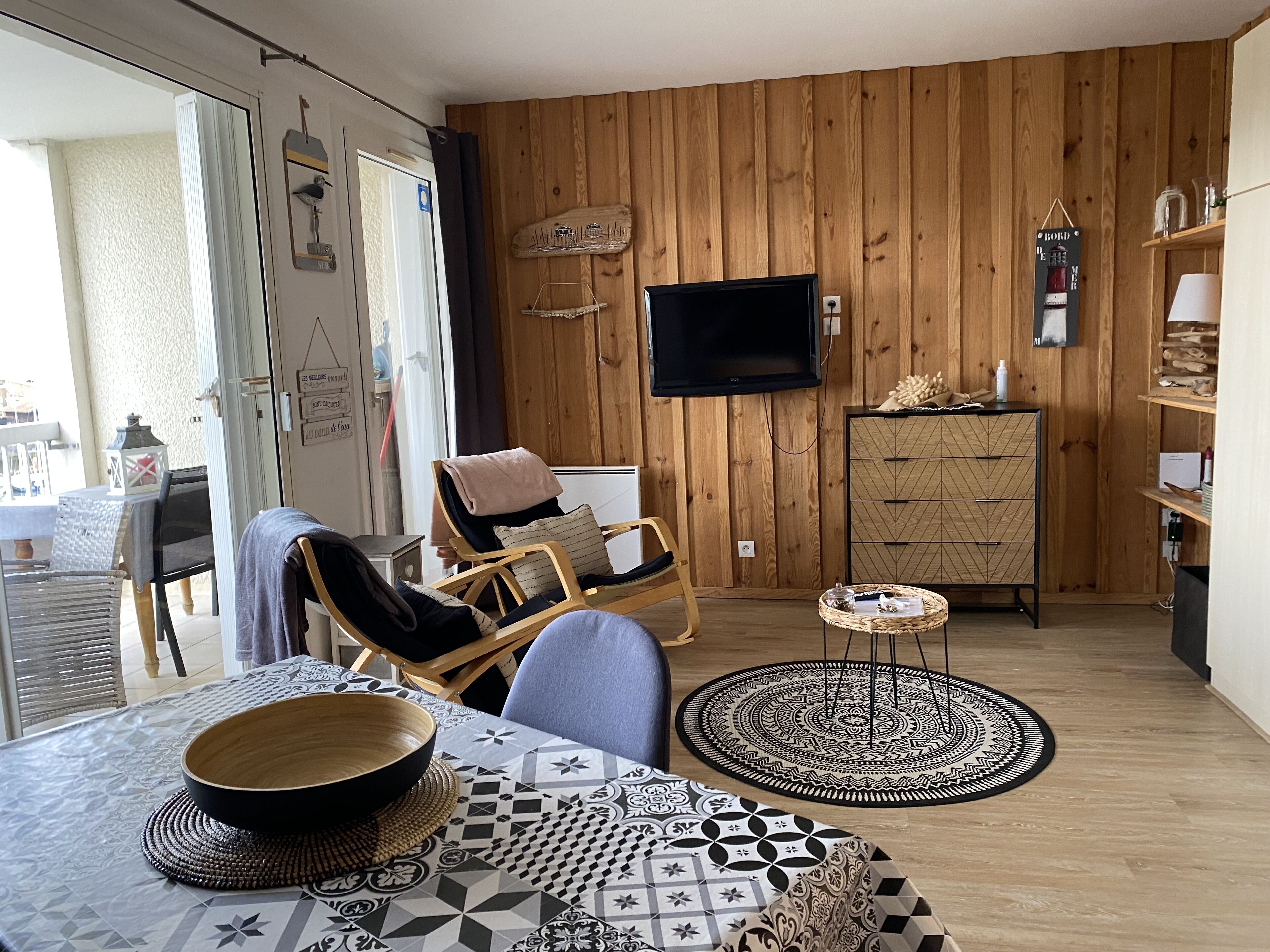 Furnished 4 Sleeps with The View on the ARCACHON BASIN - Feet in the water