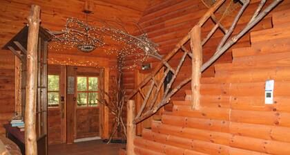 Gemütliche, familienfreundliche Blockhütte nah an alles!