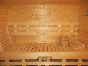 Sauna - calm 82 square meters apartment, including a sauna, floor heating and a terrace (Stolberg (Rheinland))