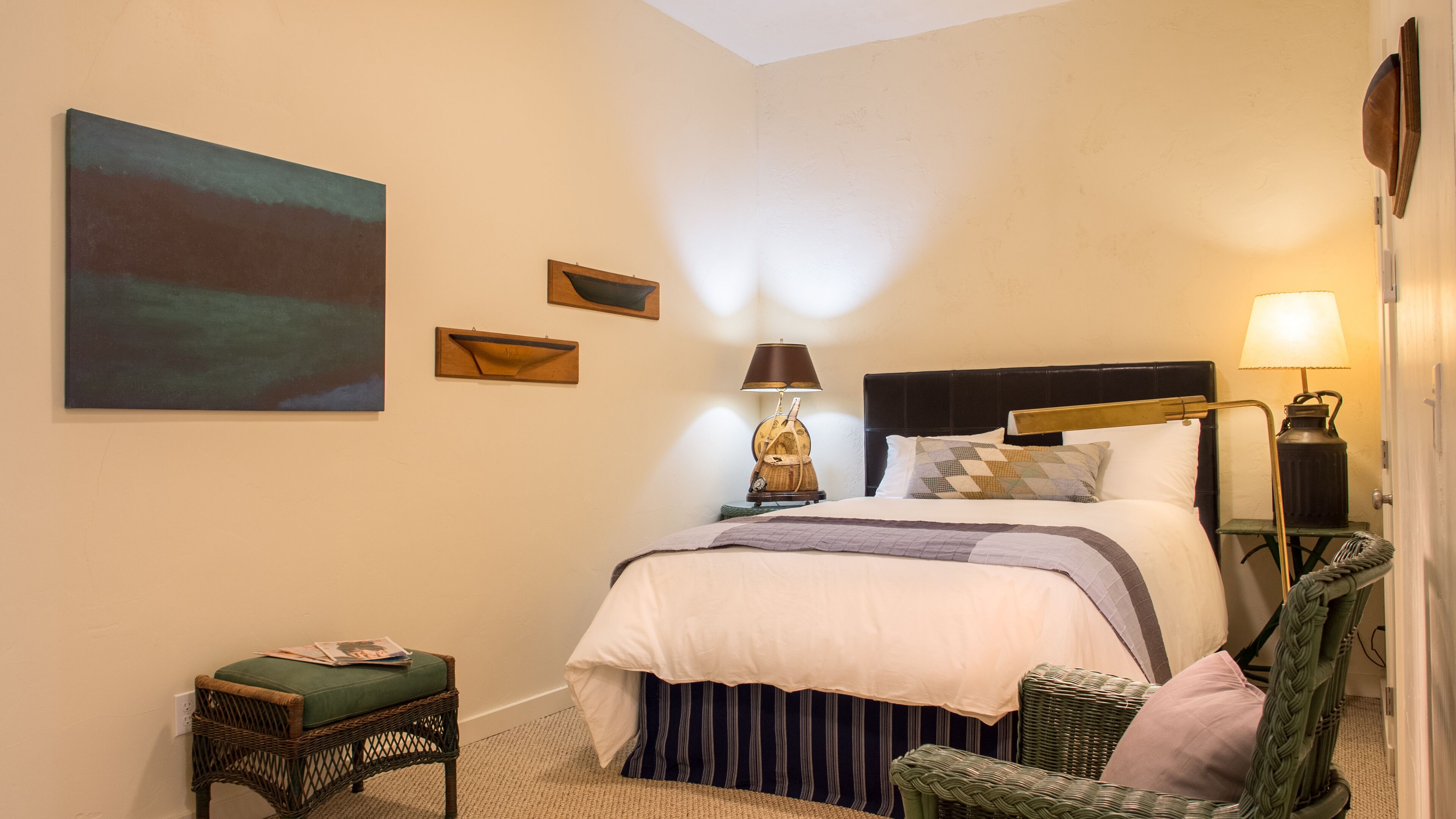 2Bd Loft in Historic Grants Pass # 115