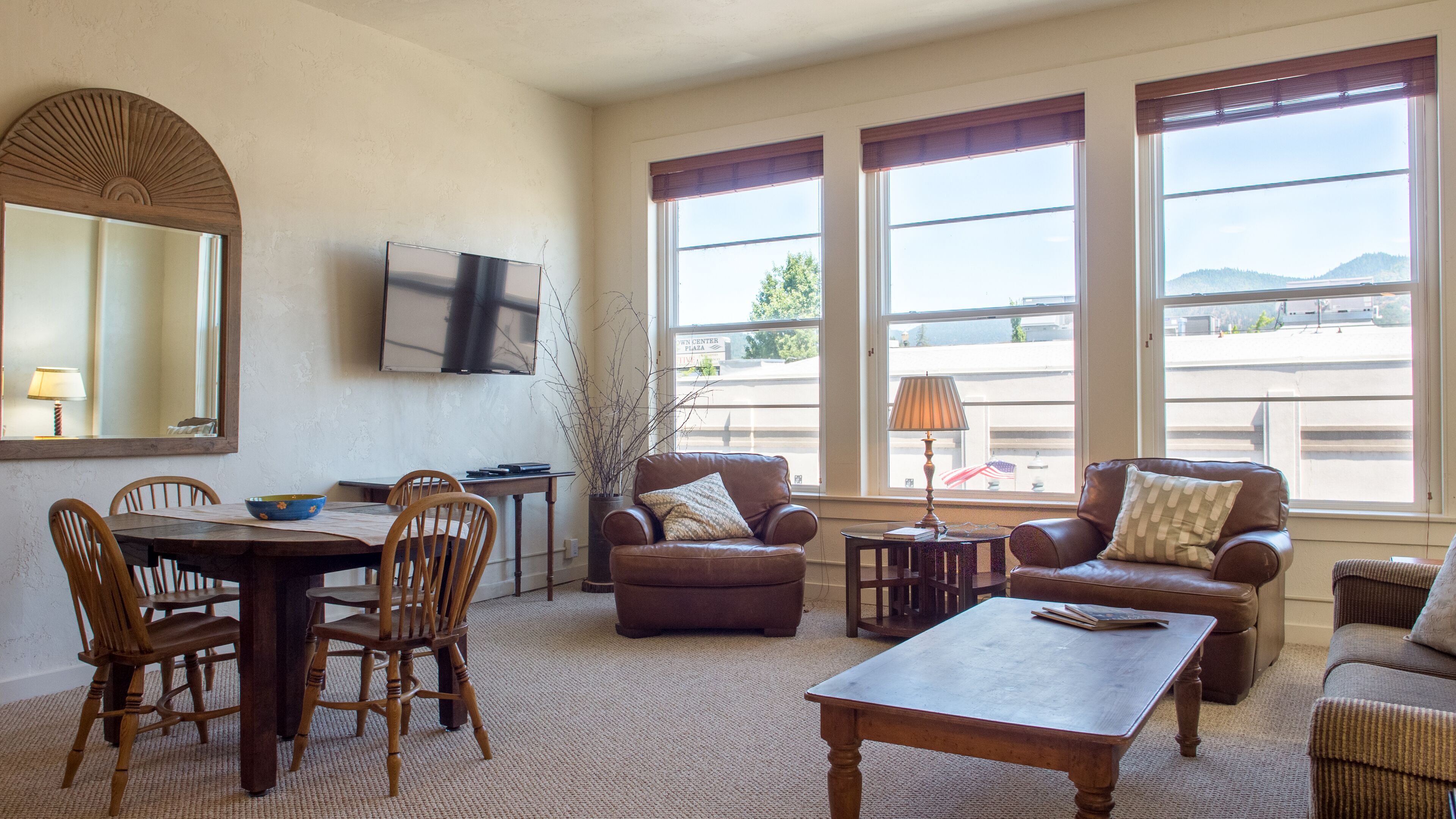 2Bd Loft in Historic Grants Pass # 115