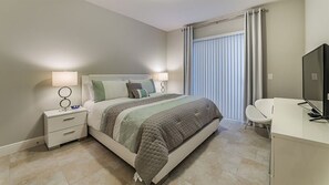 6 bedrooms, desk, iron/ironing board, travel crib