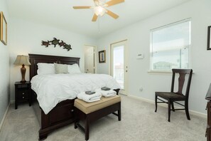 3 Schlafzimmer, laptopgeeigneter Arbeitsplatz, Bügeleisen/Bügelbrett