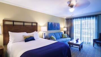 Coffres-forts dans les chambres, bureau, fer et planche à repasser