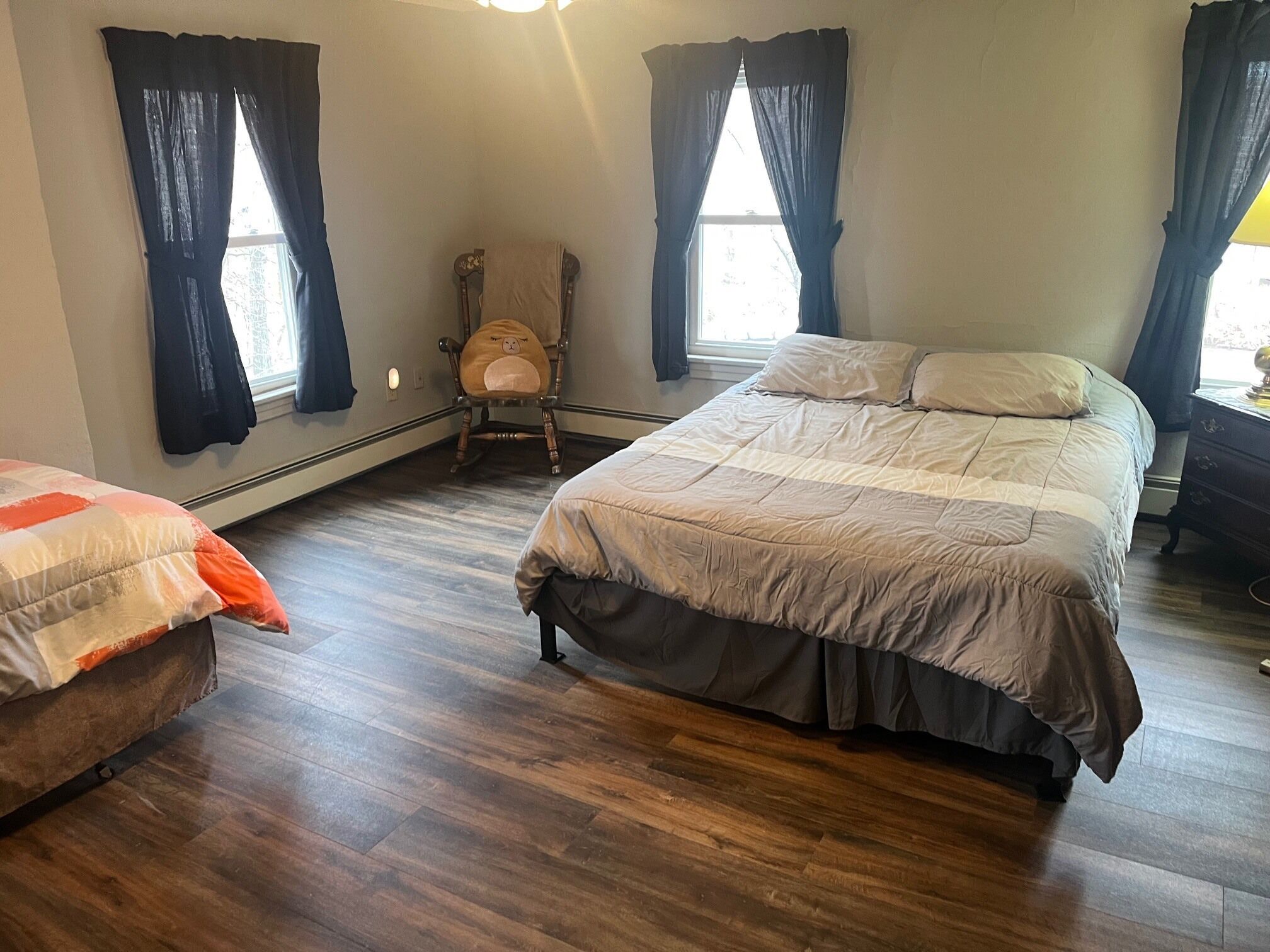 3 bedrooms, free WiFi, bed sheets