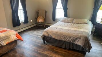 3 bedrooms, free WiFi, bed sheets