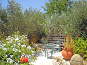 Property grounds - Apartment 70 m2 to 4persons, washing machine, swimming pool, private parking (Kamilari)