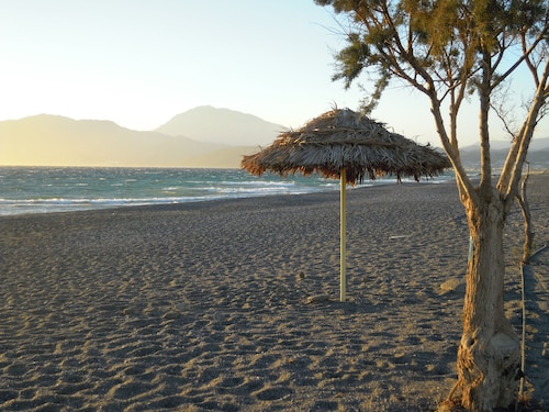 Apartment 70 m2 to 4persons, washing machine, swimming pool, private parking 