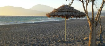 Apartment 70 m2 to 4persons, washing machine, swimming pool, private parking 