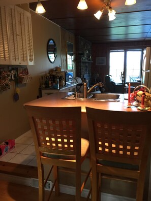 Interior - Kawartha's Home/Cottage on Buckhorn Lake (Ennismore)