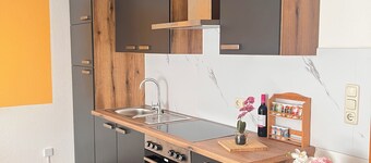 S4 Center Whg Bayreuth top location to the red main center, balcony, climate