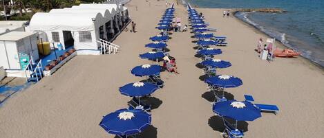 Perto da praia, toalhas de praia