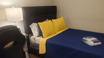 2 bedrooms, desk, iron/ironing board, free WiFi