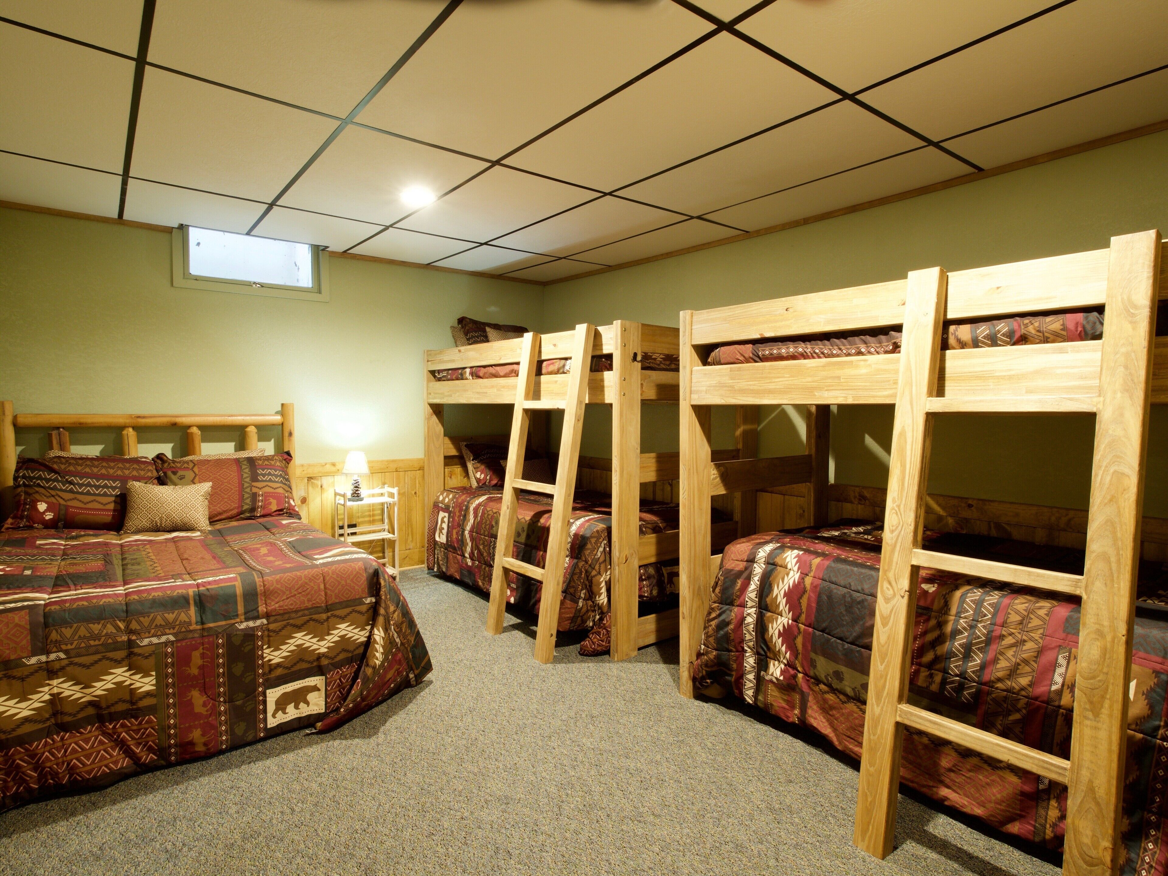 Your own private 50 acre Wilderness Retreat on Golden Pond! Free night!