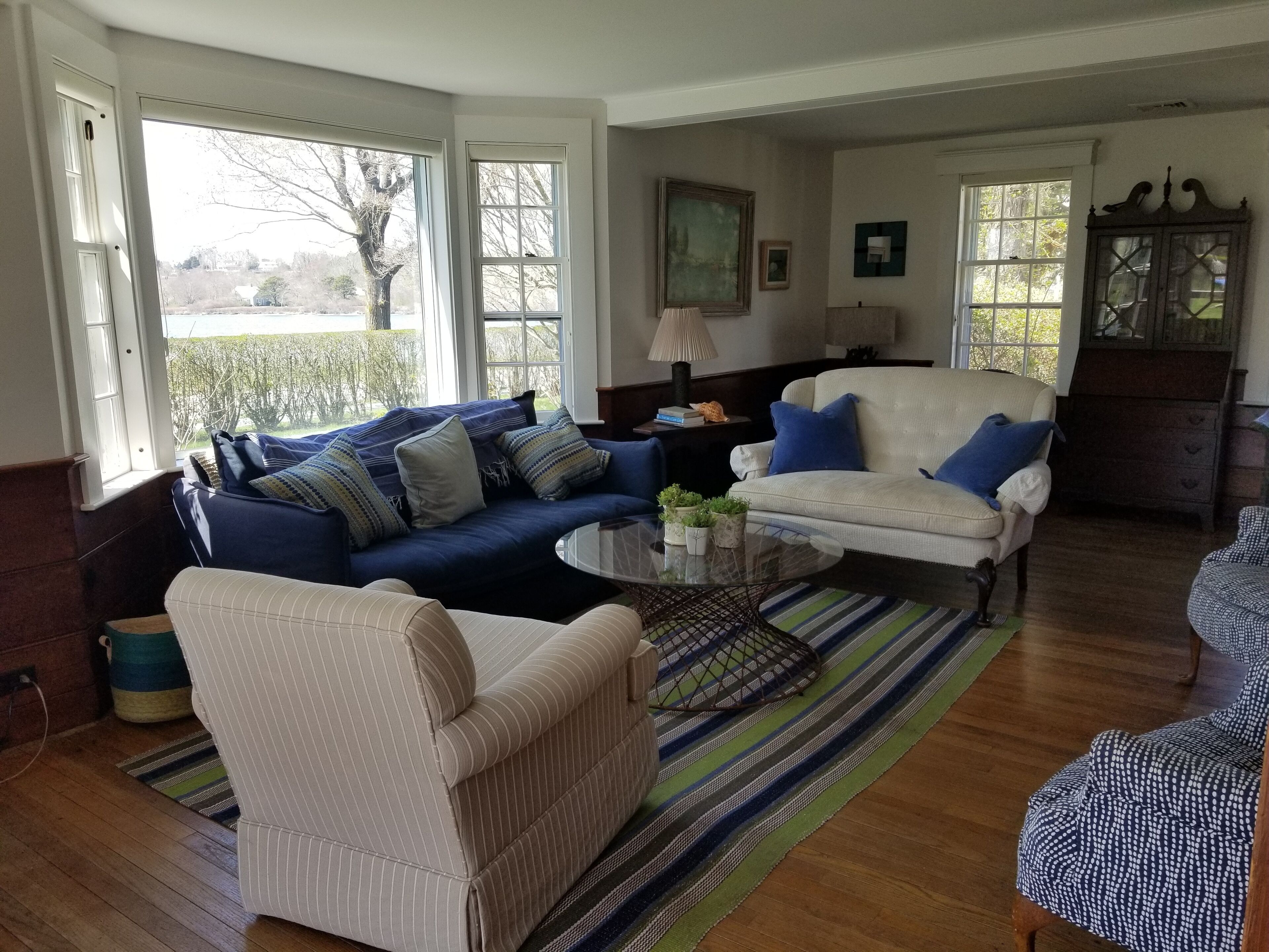 
Enjoy the Sunset Over Salt Pond. Walk to Beach. Pets welcome. Kayaks/SUP/Bikes