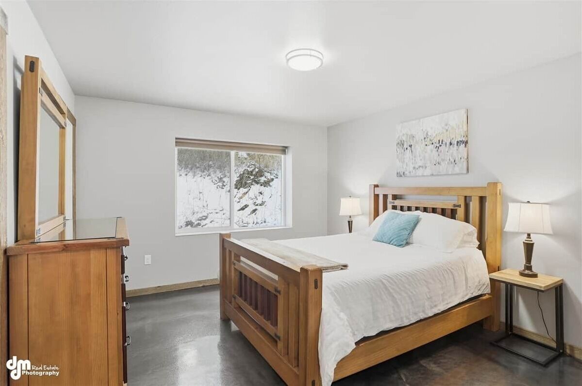 3 bedrooms, iron/ironing board, WiFi