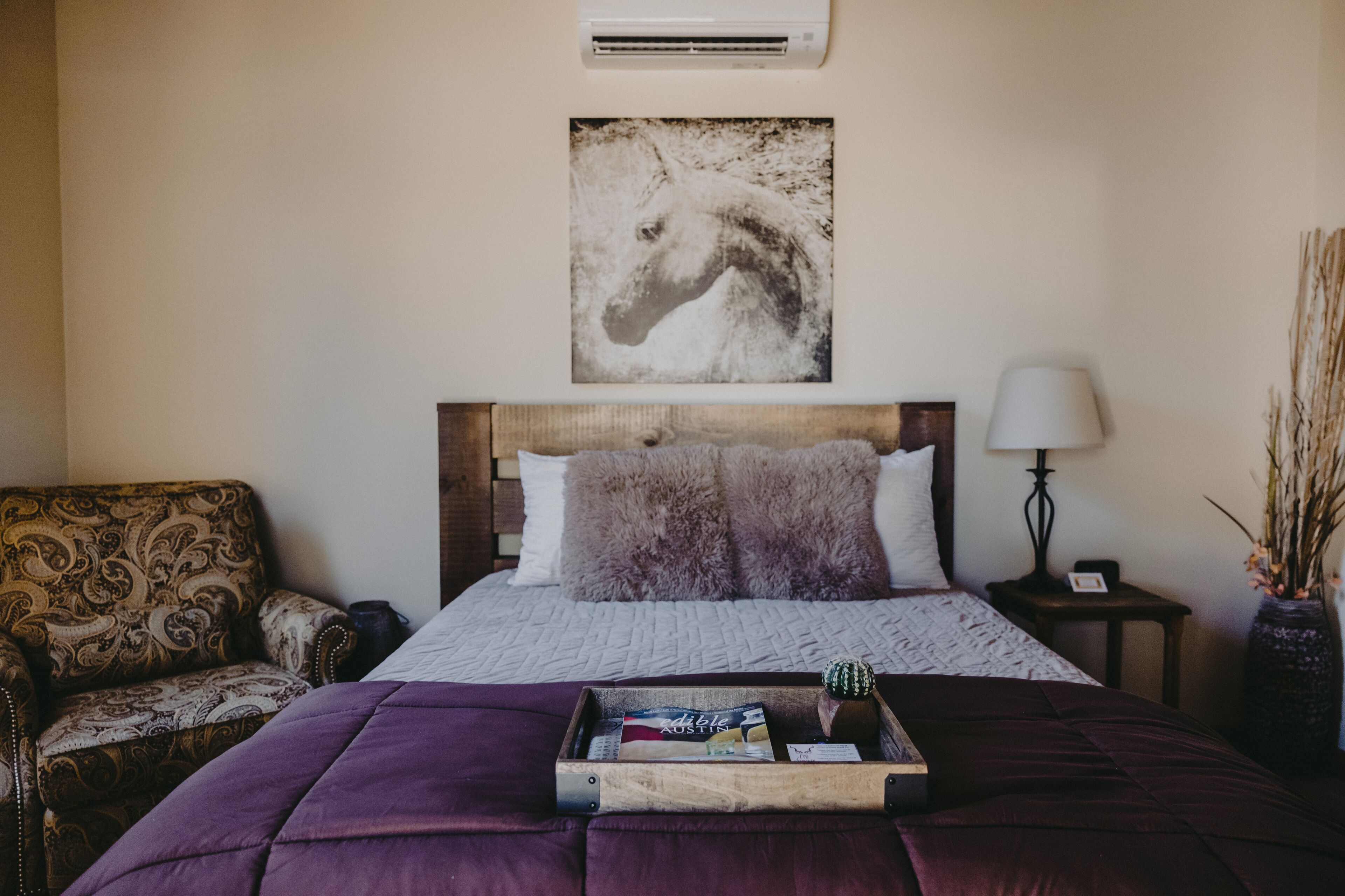 Vaquero Room - Estable Building - Asante Lodging & Events