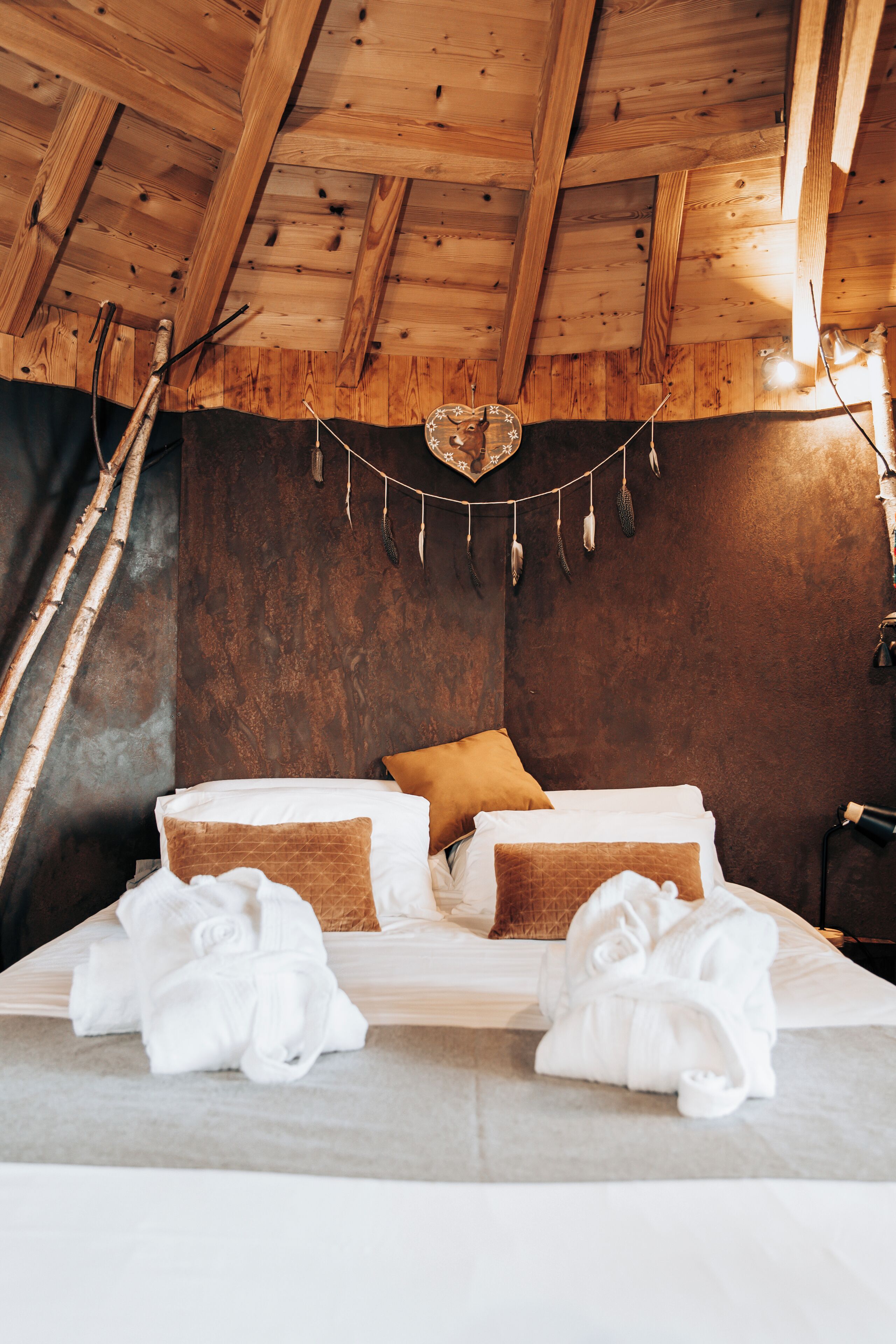 1 chambre, fer et planche à repasser, draps fournis