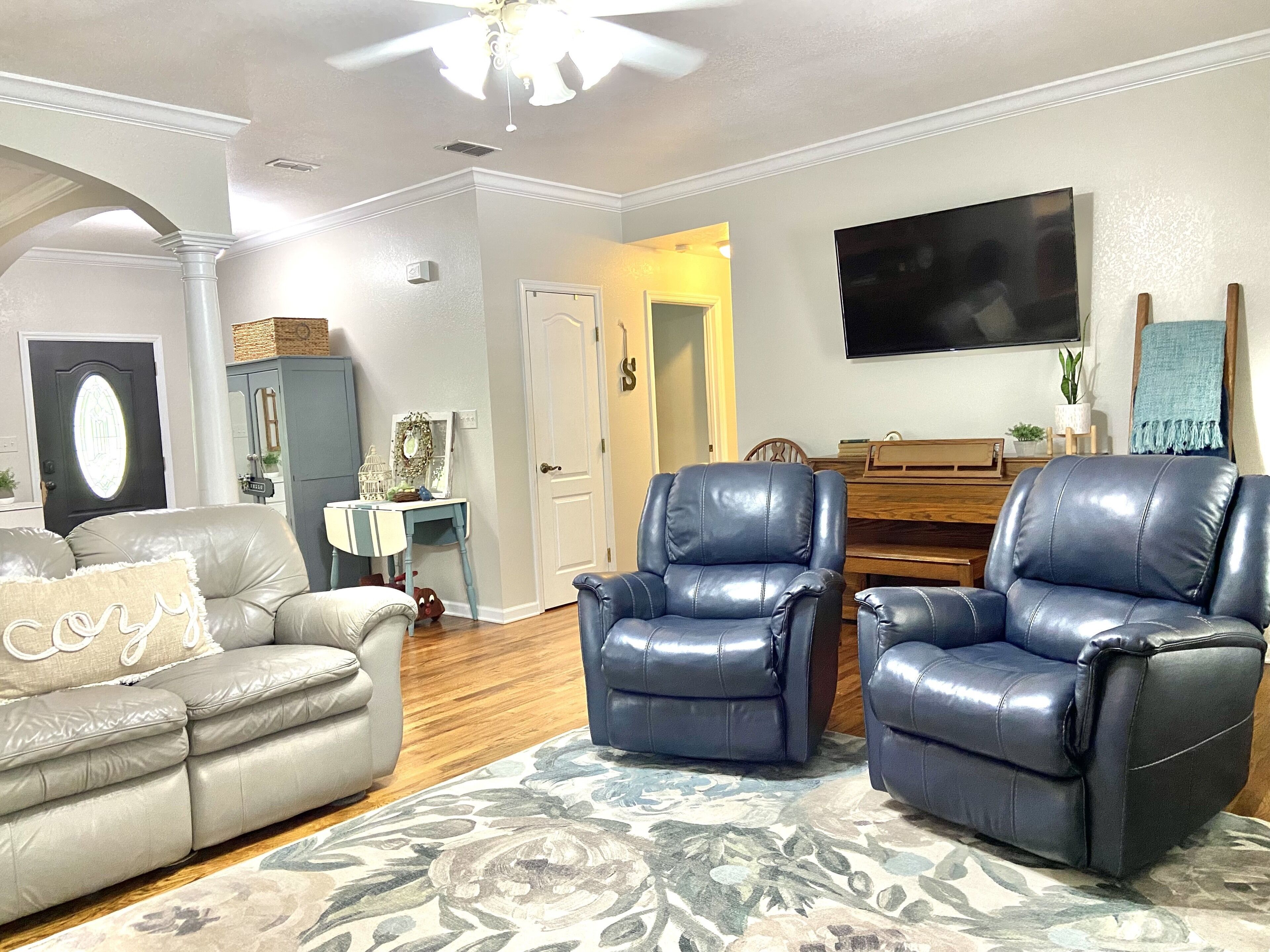 5 BR Clean and Comfortable Ranch Style Home