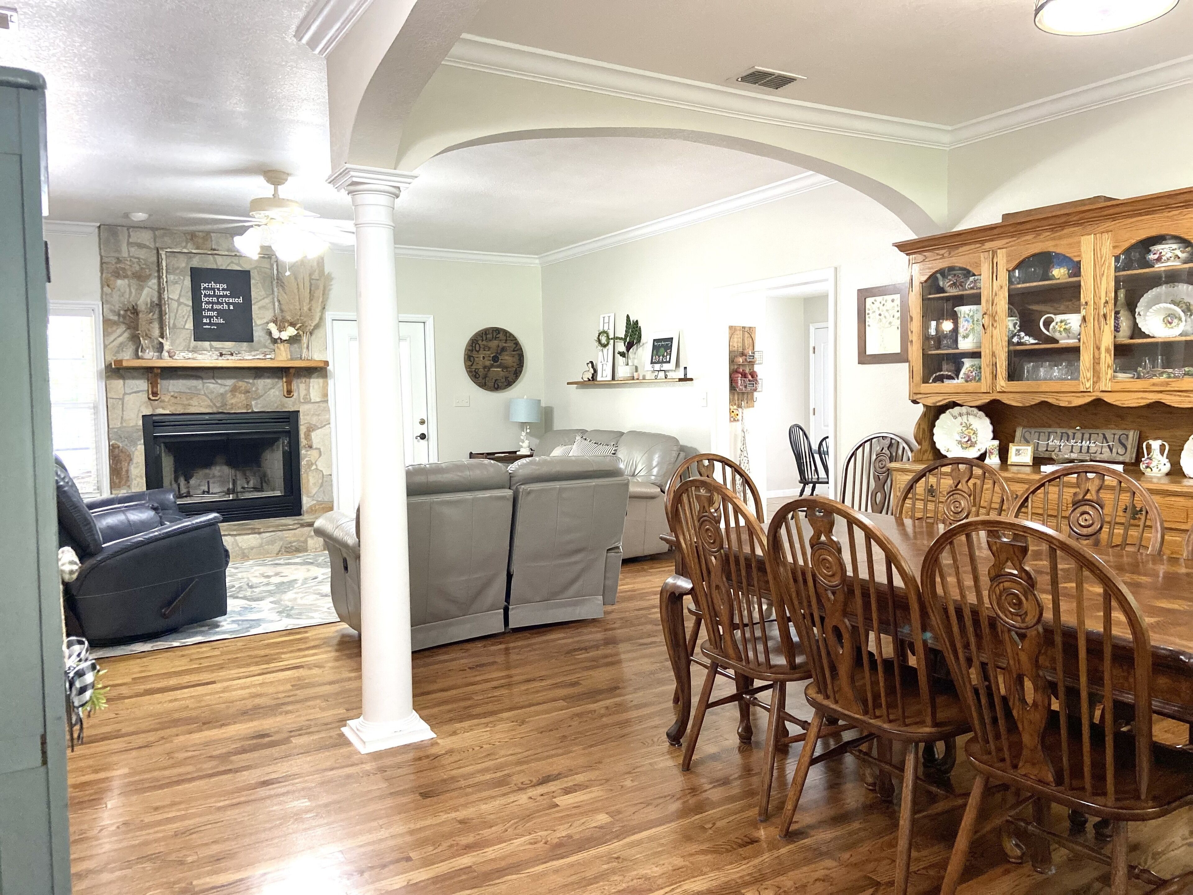 5 BR Clean and Comfortable Ranch Style Home