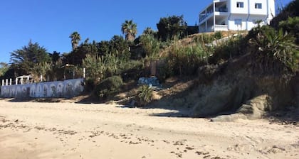 Villa Bleu Majorelle plage, unique nature, fantastic view of Gibraltar