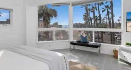 Spacious Ocean View House w/ Beach View Roof Deck