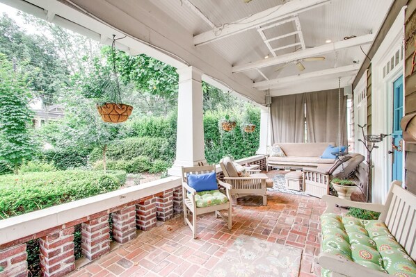 Terrace/patio - Classic VAHi Bungalow (Atlanta)