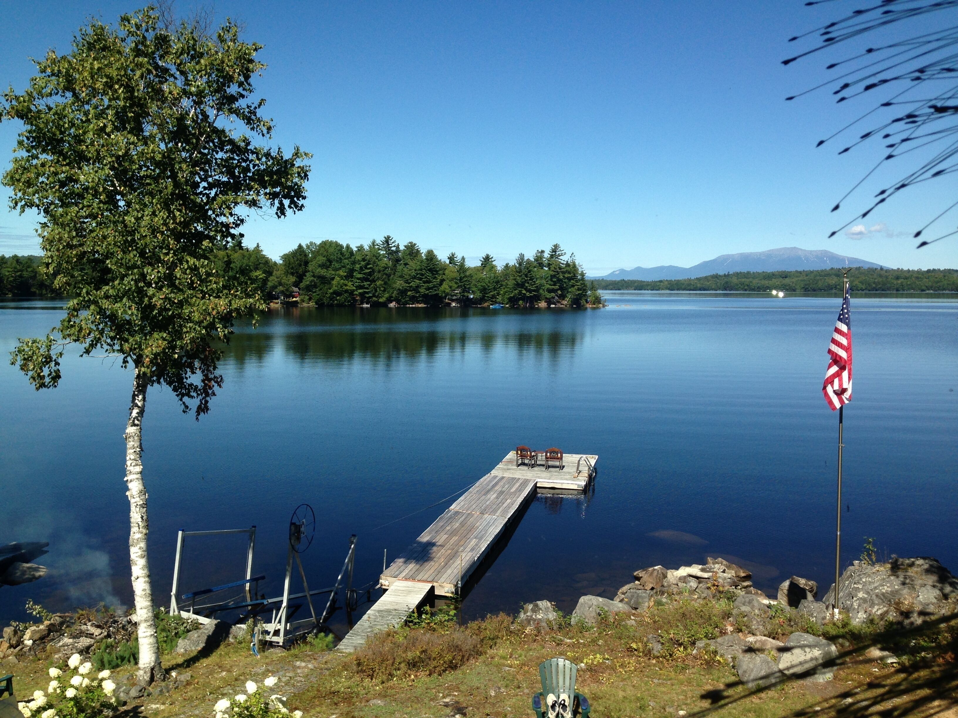 Spectacular Waterfront, Mountain view,  Private Maine Cabin
