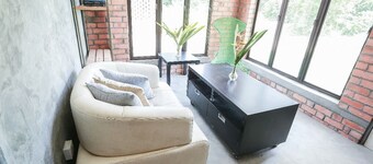 Rouhi Villas