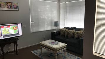 TV, fireplace, stereo